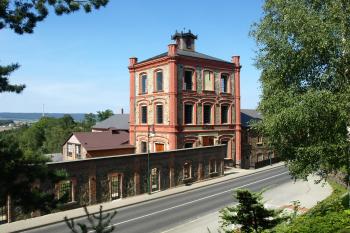 těžní budova dolu Vojtěch ( © Milan Caha 09/2009)