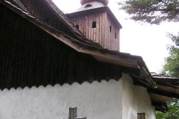 Zadní partie kostela sv. Anny v centru 