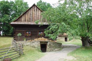  (© Jaroslav Řezáč 2002)
