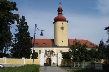 Stráž nad Nežárkou - zámek (© Ondřej Navrátil, 07/2006)