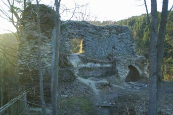 Palác hradu (© Ludvík Chmelka, 04/2008)