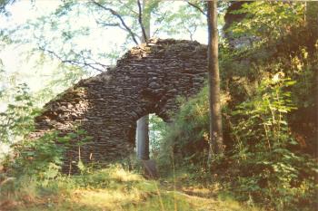 Hrad Návarov ( © Jiří Čížek 09/1997)