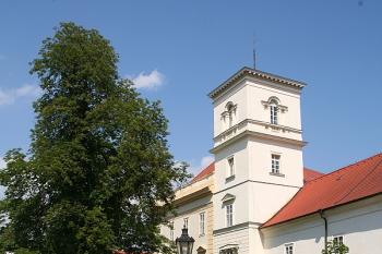 Zámecká věž od jihu ( © Ivan Grisa 05/2009)