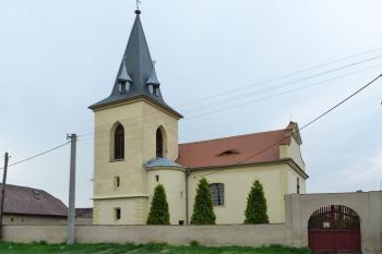 kostel Nejsvětější Trojice (© František Kinař, 05/2012)
