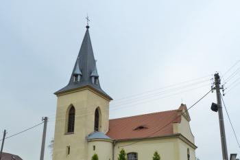  kostel Nejsvětější Trojice (© František Kinař, 05/2012)