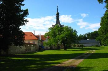 Uherčice (© Petr Pokorný 07/2005)