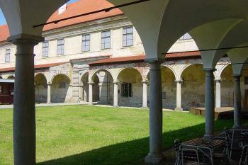 Uherčice (© Petr Kovařík 08/2005)