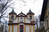 kostel sv. Mikuláše s poustevnou a lázněmi