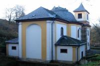 kostel sv. Mikuláše s poustevnou a lázněmi