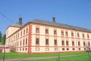 Augustiniánský klášter ve Vrchlabí ( © Pavel Vítek 04/2007)