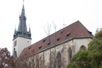 Kostel od jihovýchodu ( © Ivan Grisa 11/2009)