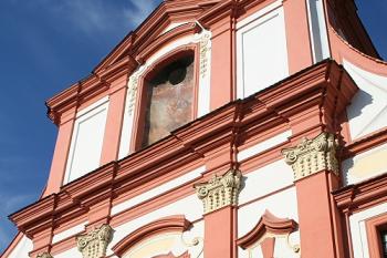 Východní průčelí kostela (© Ivan Grisa, 08/2008)