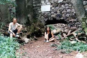 Vlk a Evčí na hradě (© Vlky, Jirka Čížek)