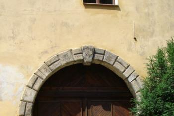 portál s letopočtem 1548 ( © iV 9.6.2007)