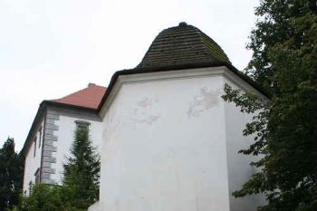 Nárožní věžice zámecké zahrady (© Ivan Grisa, 07/2008)
