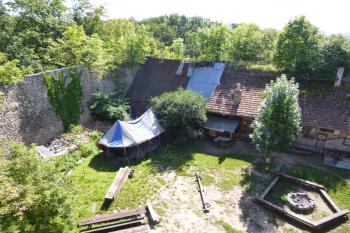 hrad Nový hrad (© Vlastislav Mareček, 08/2016)