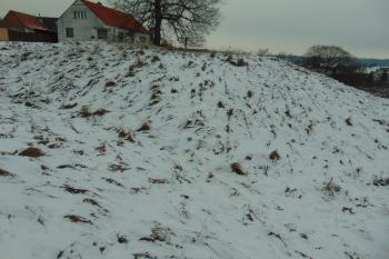 Přední díl ze sev. valu (© Dušan Dohňanský  12/2021)