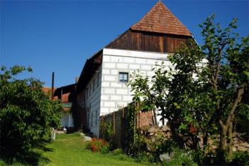 boční pohled ( © Petr Vaculčík 05/2007)