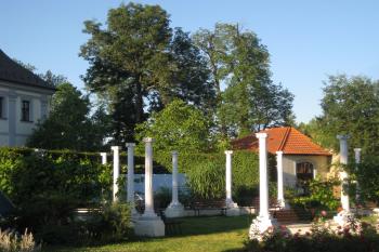 Klášterní zahrada (© Zdeněk Susa, 07/2012)