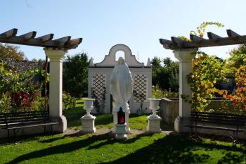 Zákoutí v klášterní zahradě (© Jiří Cukr, 10/2008)