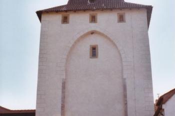 Pražská brána od východu (© Lukáš Pechánek, 08/2005)