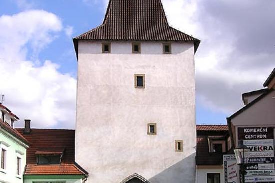 Pražská (Dolní) brána