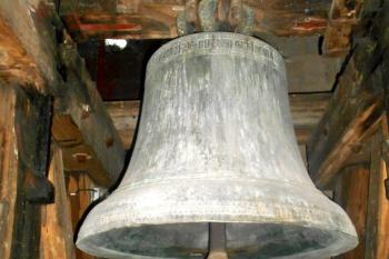 Zvon Vavřinec Menší v severní věži z roku 1466, jediný dochovaný historický zvon ve Vysokém Mýtě z původních čtyř. Ostatní byly rozlity na zbraně do první světové války. (© Vojtěch Barcal, 05/2015)