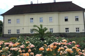 zámek z pohledu od nádvoří  (© Romana Philippová 12/2025)