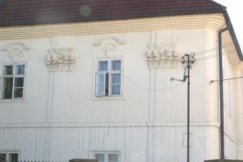 Detail fasády zámku (© Miroslav BITTER 06/2005)
