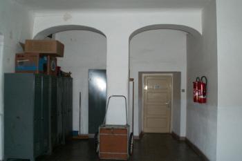 Z interiéru spodního patra (© Miroslav BITTER 06/2005)