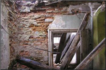 patro zámku ( © Jan P. Štěpánek 04/2005)