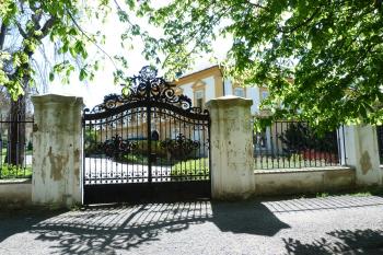 Čížkovice zámek (© František Kinař, 04/2012)