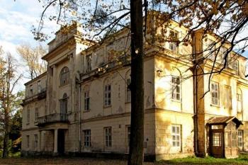 zámek od severozápadu (© Jan P. Štěpánek 10/2013)