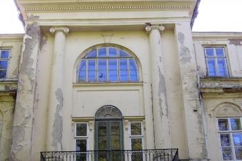 Severní rizalit zámku ( © Jan P. Štěpánek 09/2007)