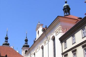 kostel sv. Klimenta ze Seminářské ulice ( © Jan P. Štěpánek 07/2007)