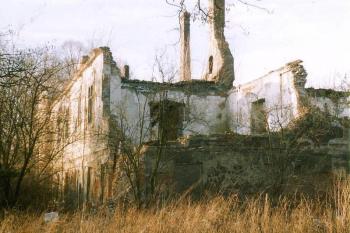 jihovýchodní nároží zámku ( © Jan P. Štěpánek 2003)