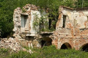 Pohled na část nádvorní fronty západního křídla ( © Miroslav BITTER 07/2007)