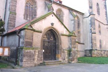 Kostel sv. Petra a Pavla v Mělníku ( © Pavel Vítek 03/2007)