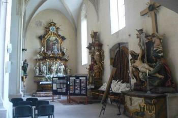 Kostel sv. Petra a Pavla (© Petr Skácel, 07/2007)