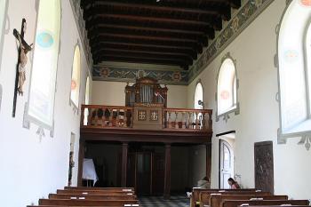 Pohled lodí ke kruchtě (© Ivan Grisa, 09/2007)