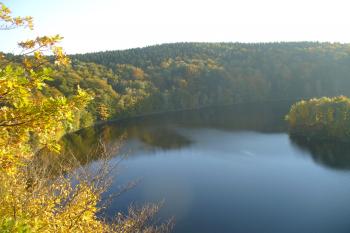 Hrad Oheb - přehrada Seč (© Pavel Jarý, 10/2010)