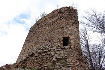 Jižní bašta v čele hradu ( © Roman Řezáč 04/2005)