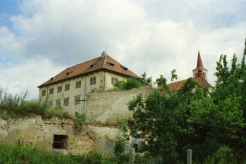 Zámek od jihovýchodu ( © Ivan Grisa 05/2002)