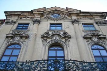 Průčelí zámku (© Dita Kacerovská, 02/2007)