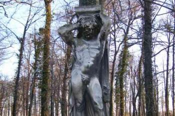Socha v parku (© Dita Kacerovská, 02/2007)