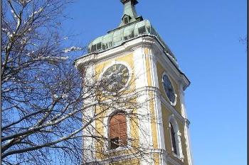 vstupní věž tzv. předzámčí ( © Jan P. Štěpánek 01/2006)