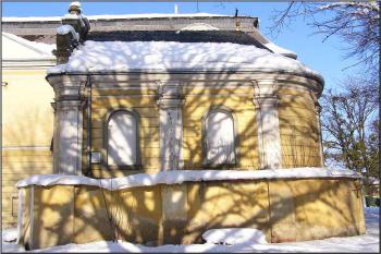 jižní průčelí kaple ( © Jan P. Štěpánek 01/2006)