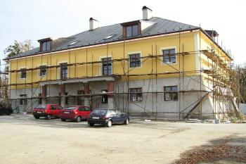 zámek v době finišující opravy ( © Jan P. Štěpánek 11/2005)