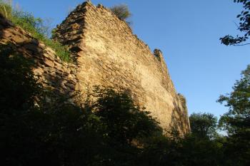 Jihozápadní hradební zeď (© Jiří Čížek 07/2006)
