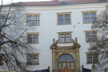 sv.vstupní část s portálem (© D Dohňanský, 04/2016)